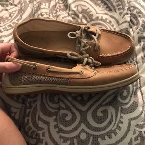neutral women’s sperrys